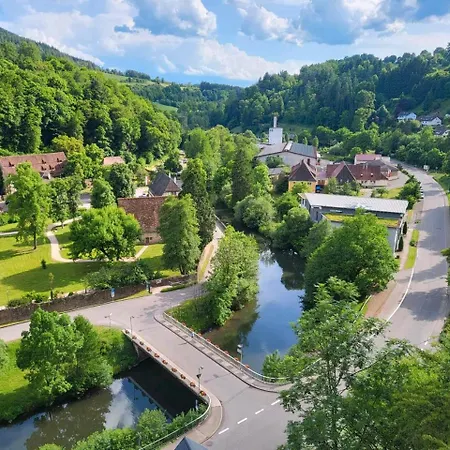 Baeren - 25 Zimmer, 45 Betten - Boeblingen & Sindelfingen Дом отдыха Wildberg (Baden-Wurttemberg)